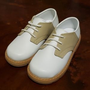 Natural Steps toddler boy 9 saddle oxfords